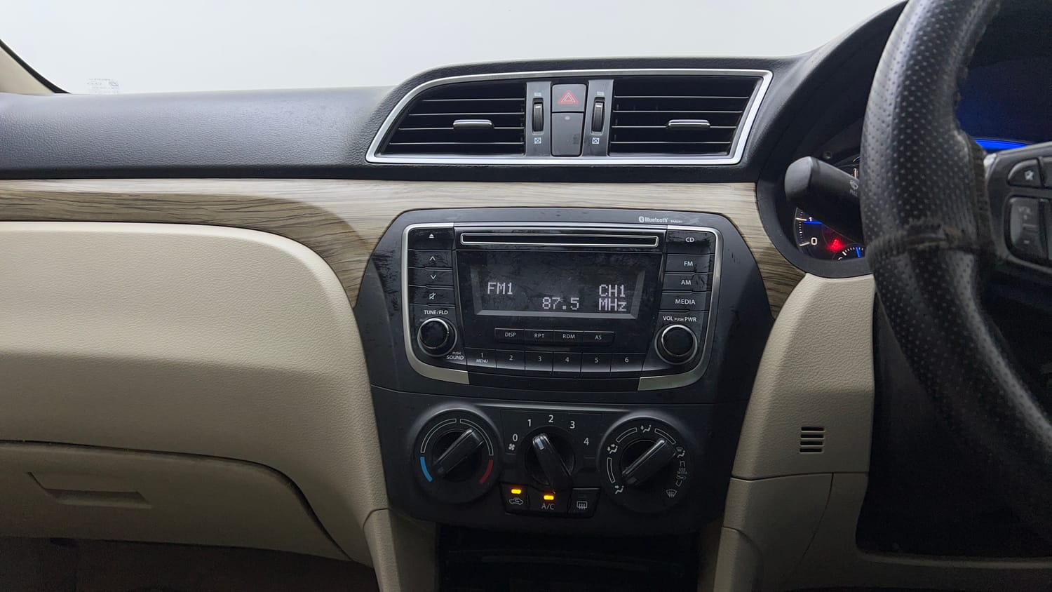 Used 2023 Maruti Suzuki Ciaz Sigma 1.5 Petrol Manual interior MUSIC SYSTEM & AC CONTROL VIEW