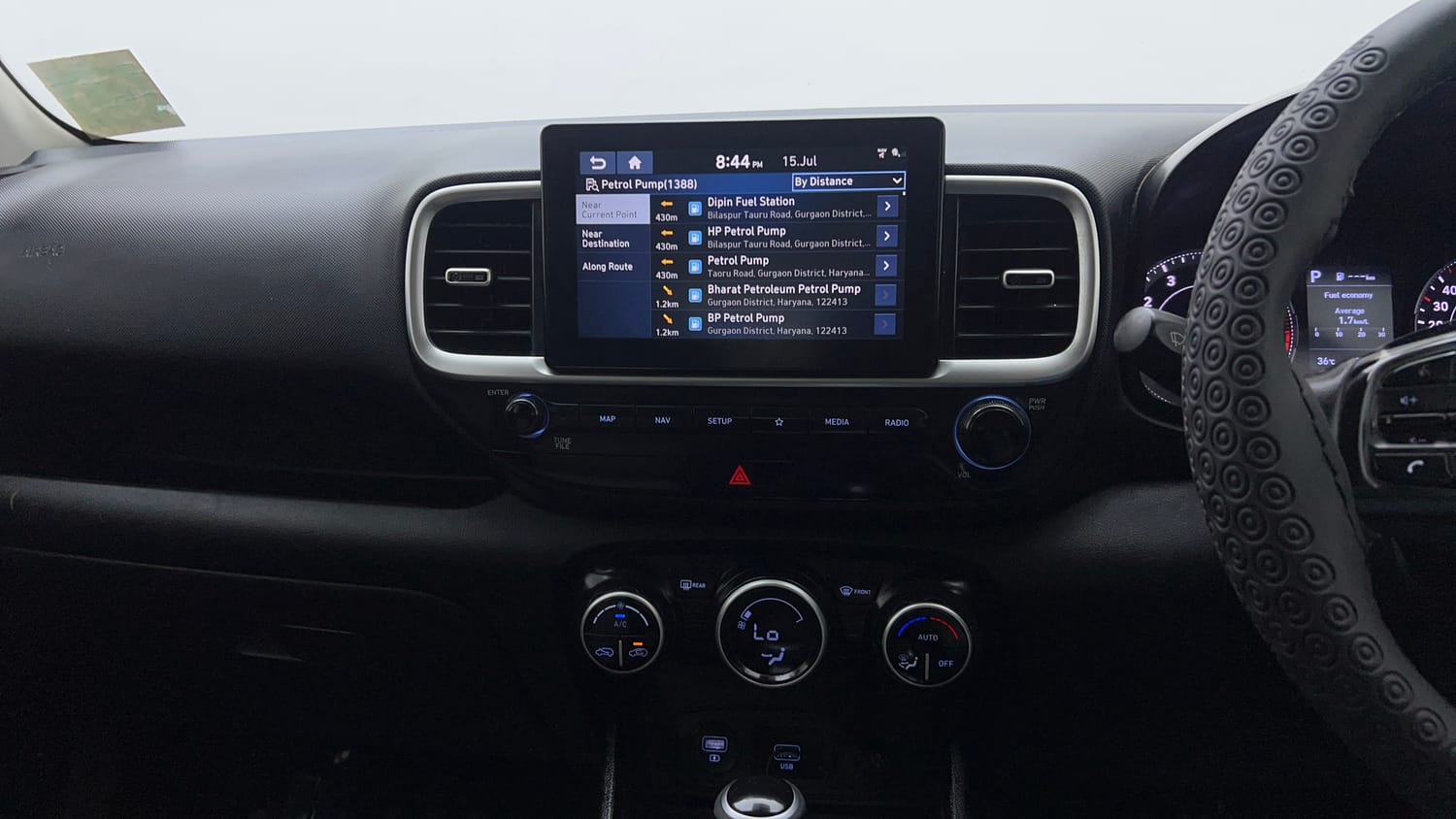 Used 2020 Hyundai Venue SX Plus 1.0 Turbo DCT Petrol Automatic interior MUSIC SYSTEM & AC CONTROL VIEW