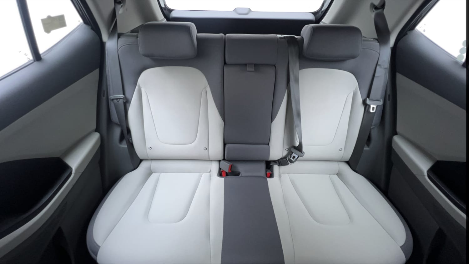 Used 2024 Hyundai Creta 1.5 MPi Petrol MT EX Petrol Manual interior REAR SEAT CONDITION VIEW