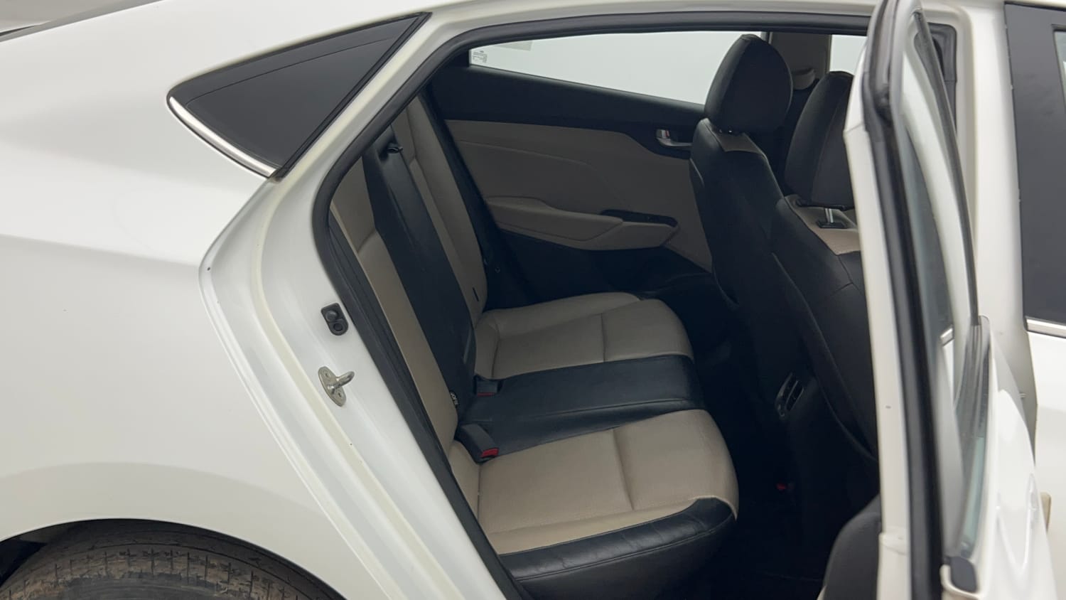 Used 2019 Hyundai Verna SX (O)1.6 VTVT Petrol Manual interior RIGHT SIDE REAR DOOR CABIN VIEW