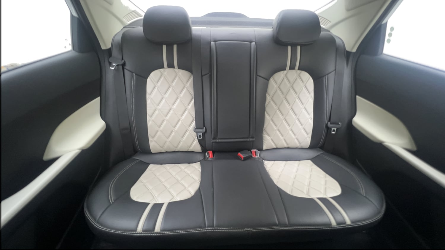 Used 2025 Hyundai Verna EX 1.5 Petrol MT Petrol Manual interior REAR SEAT CONDITION VIEW