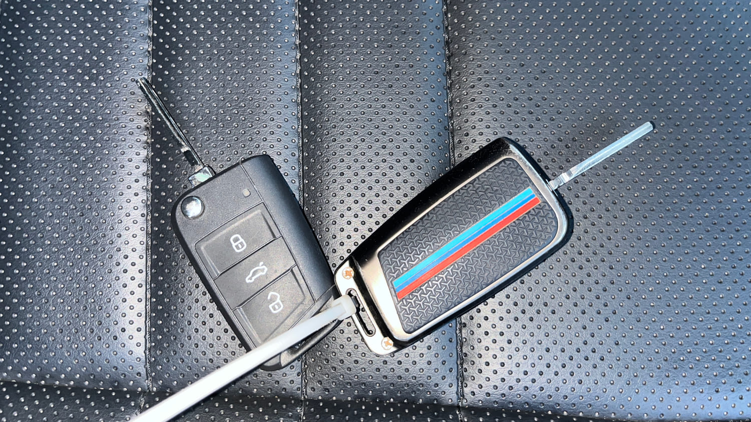 Used 2025 Skoda Kylaq Signature Petrol Manual extra CAR KEY VIEW