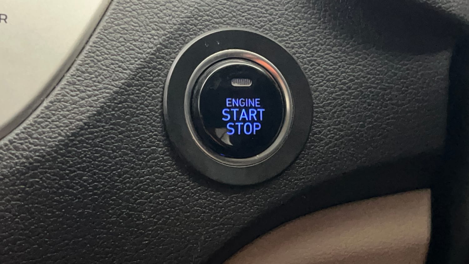 Used 2019 Hyundai Verna SX (O)1.6 VTVT Petrol Manual top_features Keyless start
