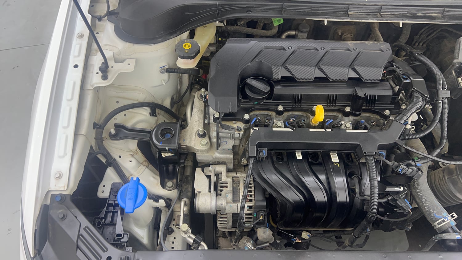 Used 2025 Hyundai Verna EX 1.5 Petrol MT Petrol Manual engine ENGINE RIGHT SIDE VIEW