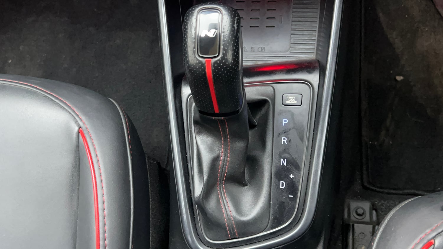 Used 2023 Hyundai i20 N Line N8 1.0 Turbo DCT Petrol Automatic interior GEAR  KNOB VIEW