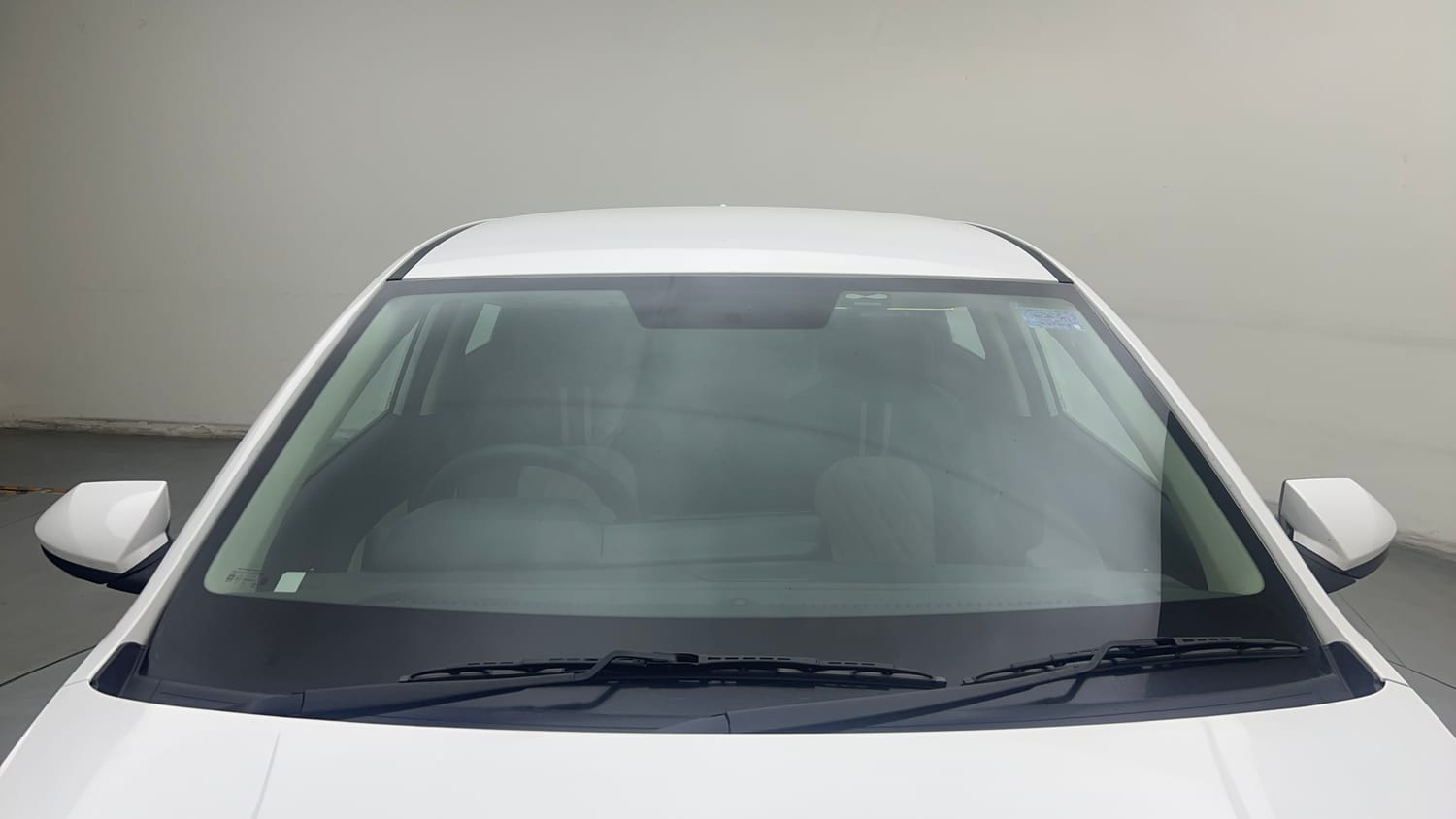 Used 2025 Hyundai Verna EX 1.5 Petrol MT Petrol Manual exterior FRONT WINDSHIELD VIEW