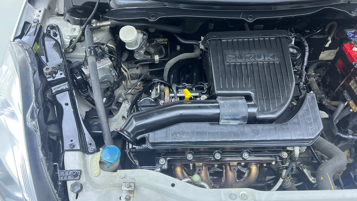 Used 2017 Maruti Suzuki Swift Dzire VXI AT ABS Petrol Automatic engine ENGINE RIGHT SIDE VIEW