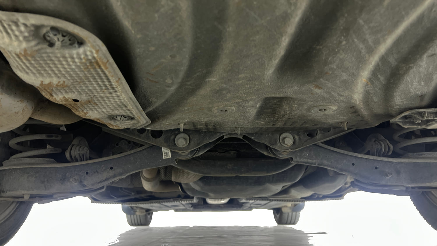 Used 2018 Skoda Octavia 1.8 TSI L&K Petrol Automatic extra REAR UNDERBODY VIEW (TAKEN FROM REAR)
