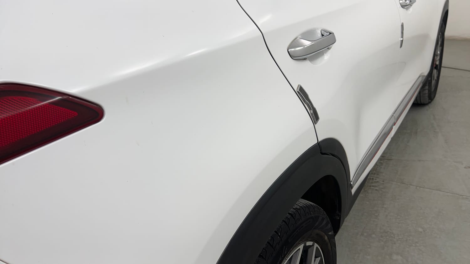 Used 2023 Kia Seltos GTX Plus 1.4 Petrol Manual dents MINOR SCRATCH