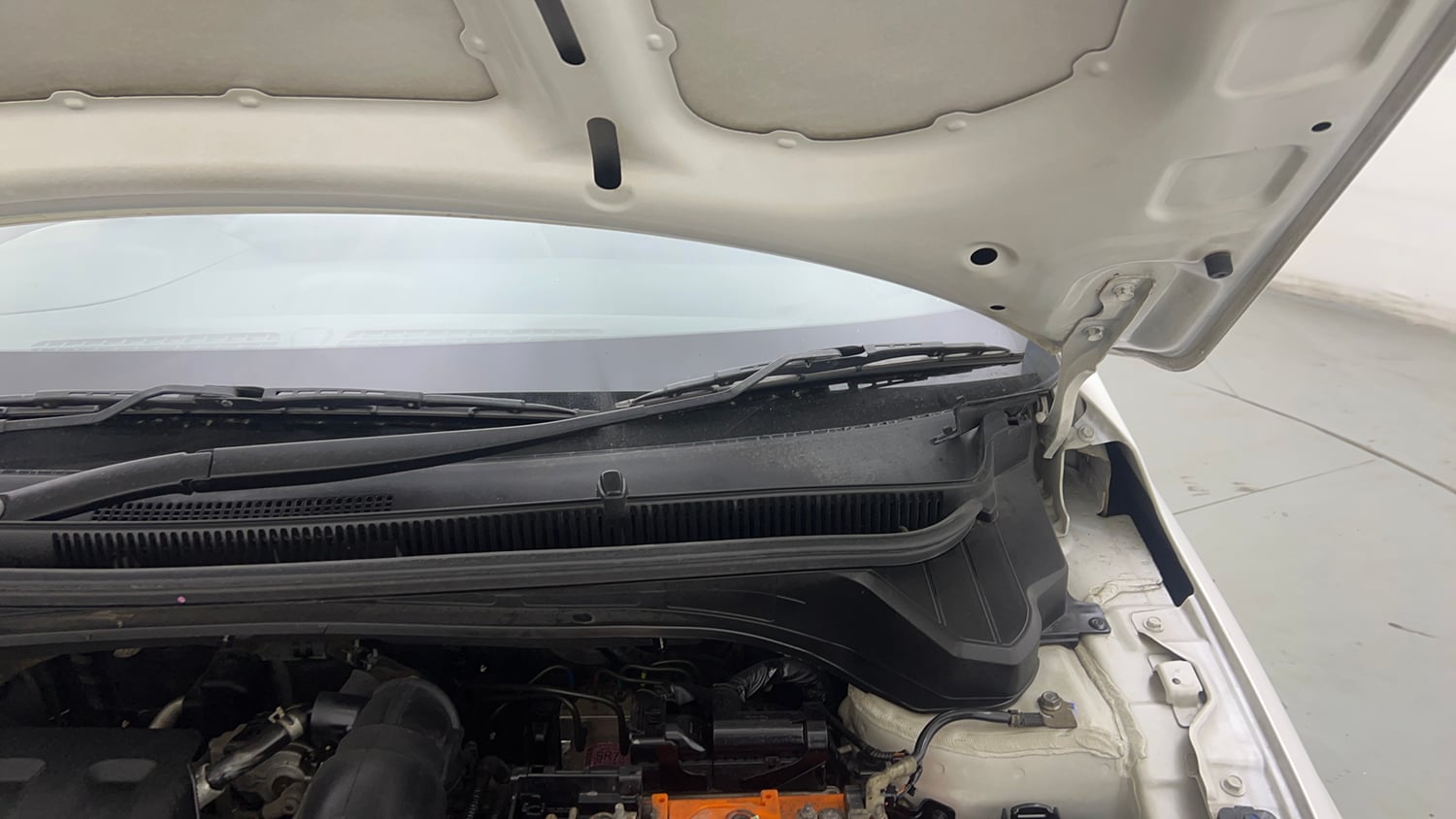 Used 2023 Hyundai i20 N Line N8 1.0 Turbo DCT Petrol Automatic engine ENGINE LEFT SIDE HINGE & APRON VIEW