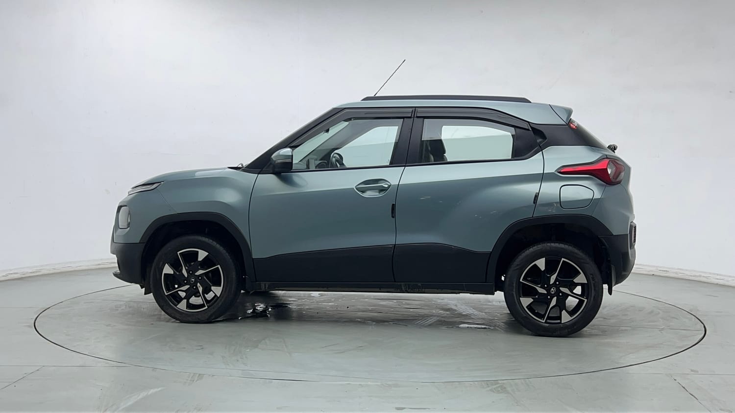 2022 Tata Punch Creative AMT-1