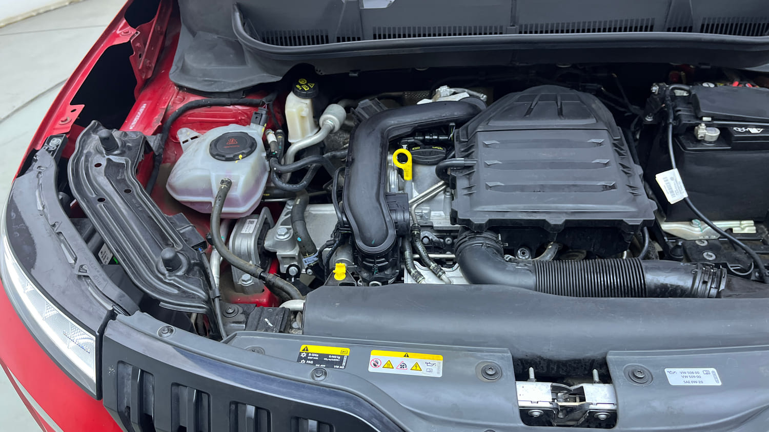 Used 2025 Skoda Kylaq Signature Petrol Manual engine ENGINE RIGHT SIDE VIEW