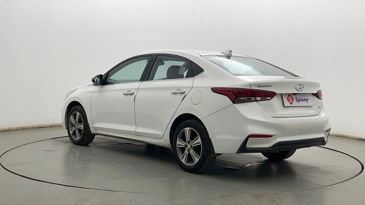 Used 2019 Hyundai Verna SX (O)1.6 VTVT Petrol Manual exterior LEFT REAR CORNER VIEW