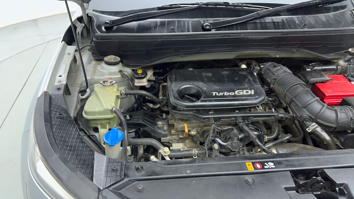 Used 2020 Hyundai Venue SX Plus 1.0 Turbo DCT Petrol Automatic engine ENGINE RIGHT SIDE VIEW