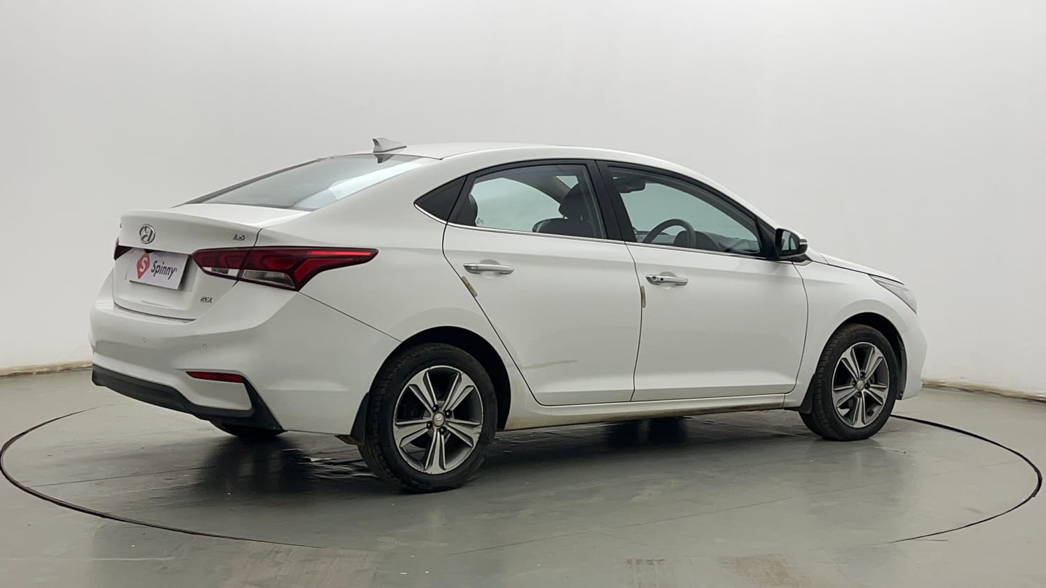 Used 2019 Hyundai Verna SX (O)1.6 VTVT Petrol Manual exterior RIGHT REAR CORNER VIEW