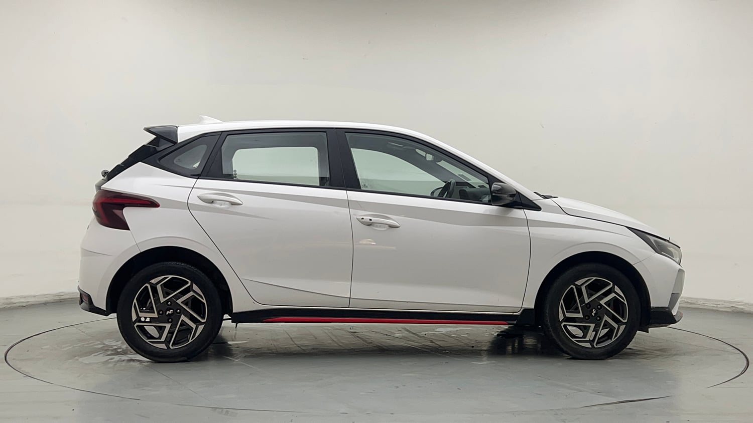 Used 2023 Hyundai i20 N Line N8 1.0 Turbo DCT Petrol Automatic exterior RIGHT SIDE VIEW