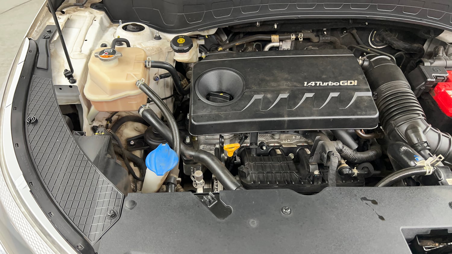 Used 2023 Kia Seltos GTX Plus 1.4 Petrol Manual engine ENGINE RIGHT SIDE VIEW