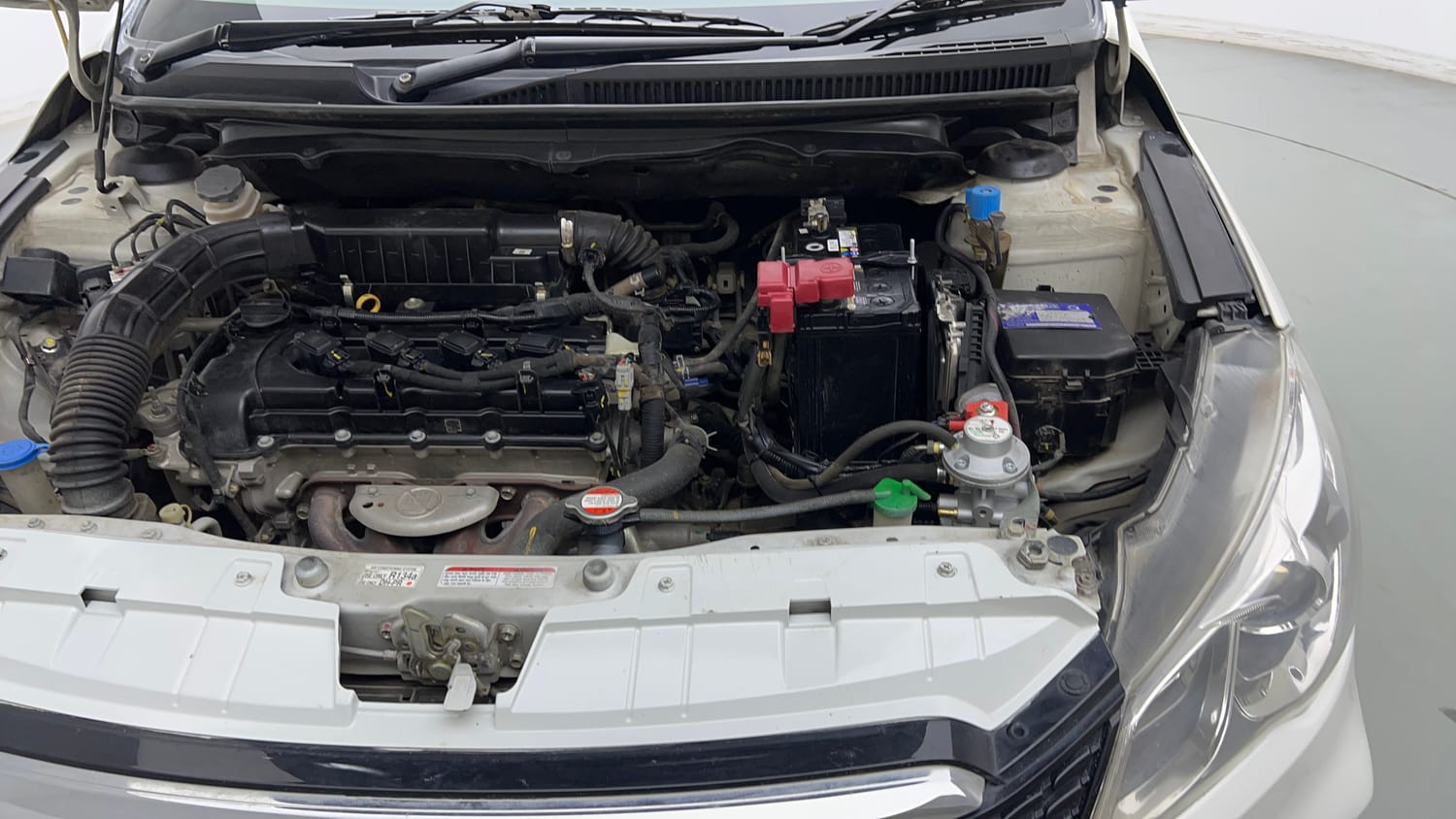 Used 2023 Maruti Suzuki Ciaz Sigma 1.5 Petrol Manual engine ENGINE LEFT SIDE VIEW