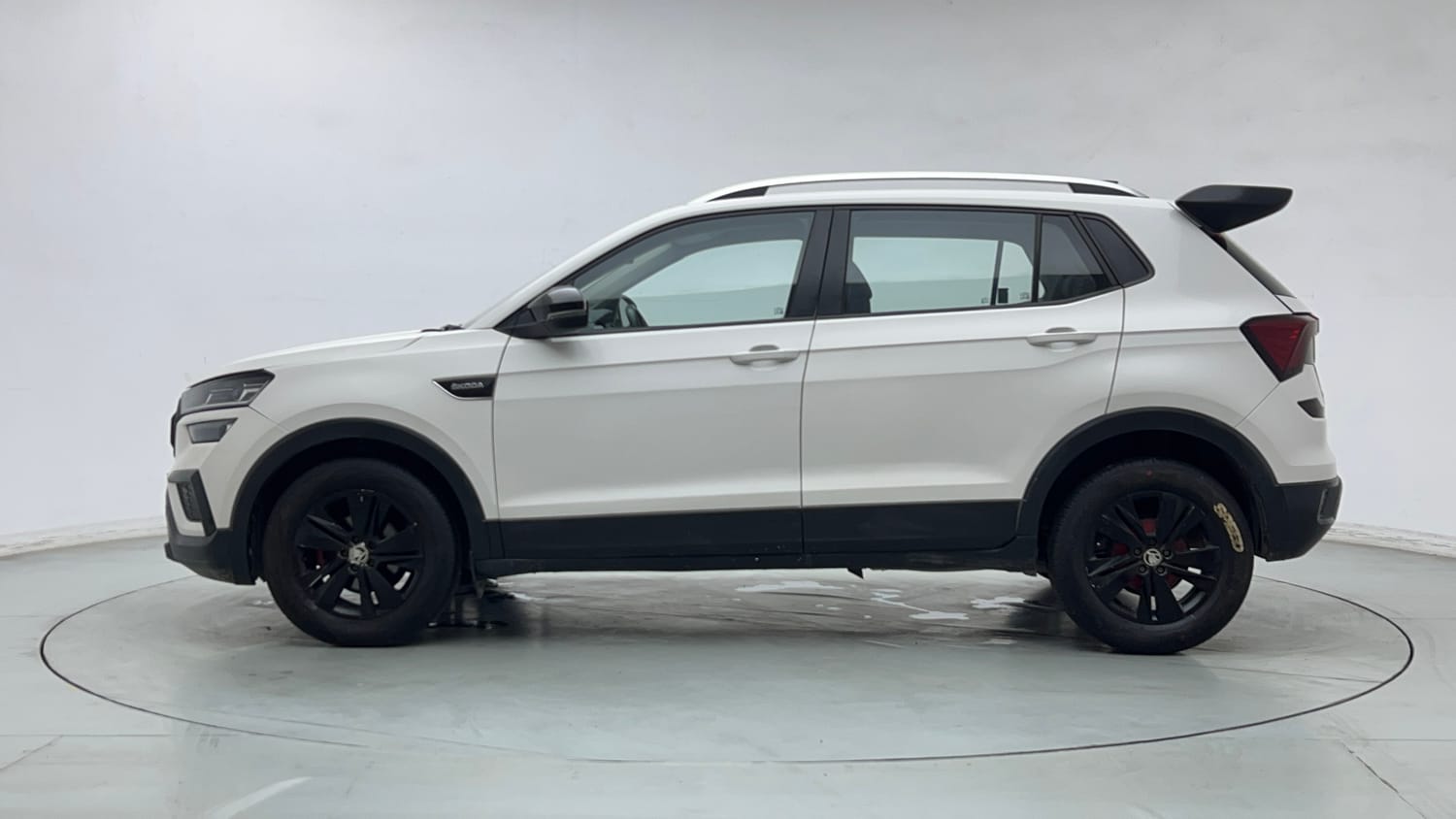 2023 Skoda Kushaq Ambition 1.0L TSI AT-1