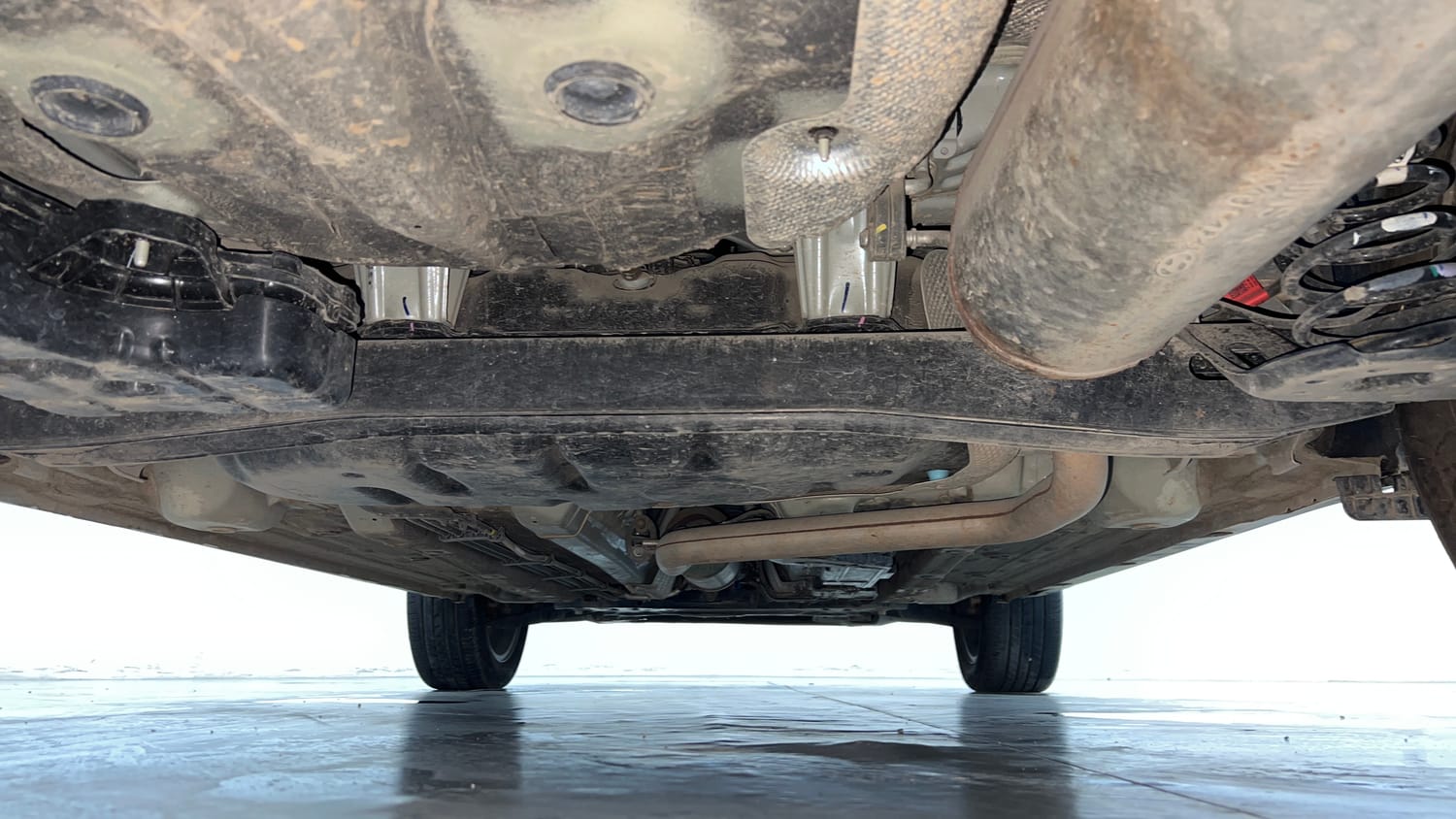 Used 2025 Kia Syros HTX Plus (O) 1.5 Diesel 6AT Diesel Automatic extra REAR UNDERBODY VIEW (TAKEN FROM REAR)