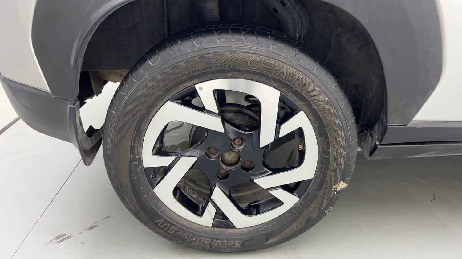 2022 Nissan Magnite XV Premium Turbo (O) CVT-33