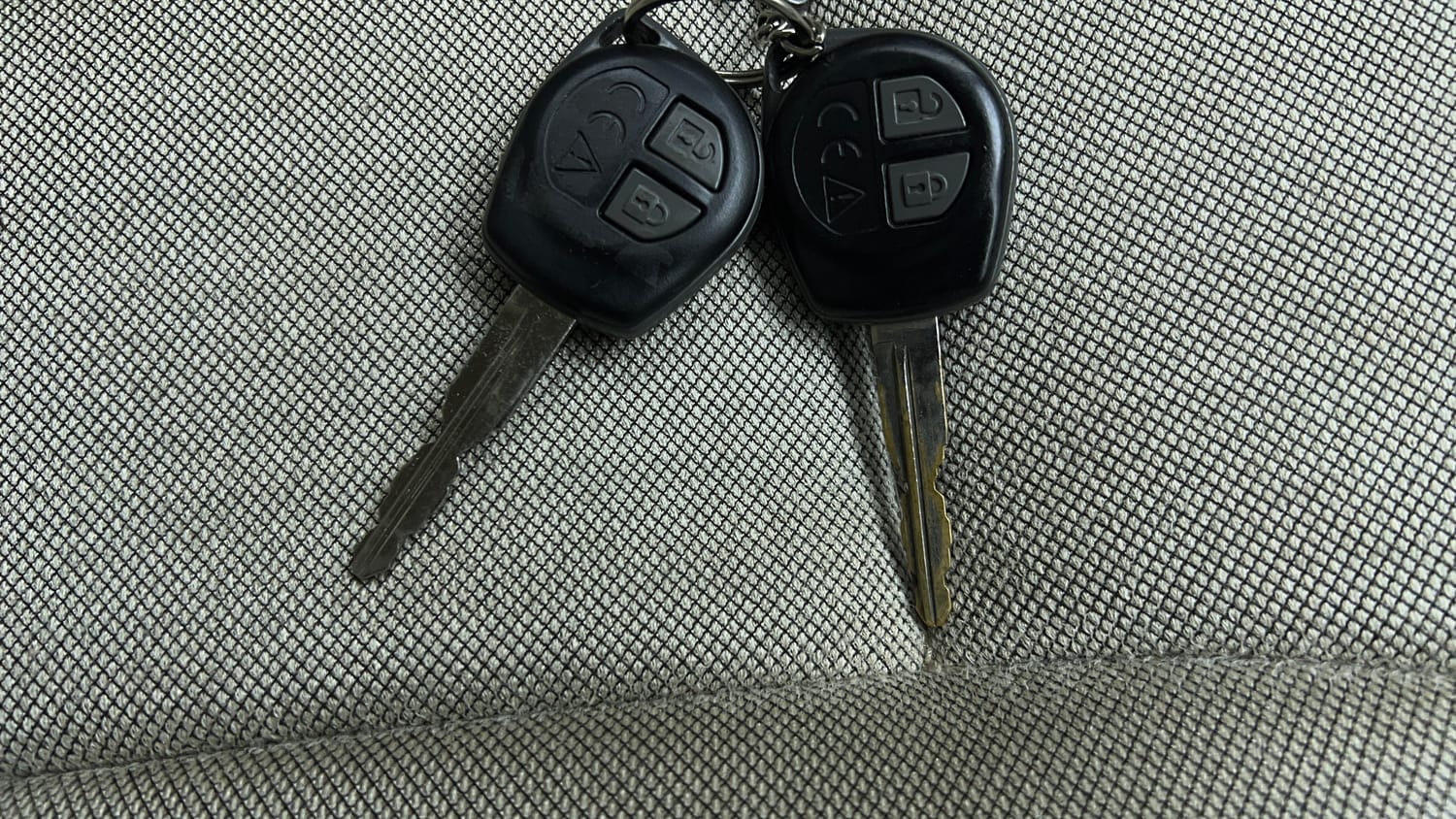 Used 2023 Maruti Suzuki Ciaz Sigma 1.5 Petrol Manual extra CAR KEY VIEW