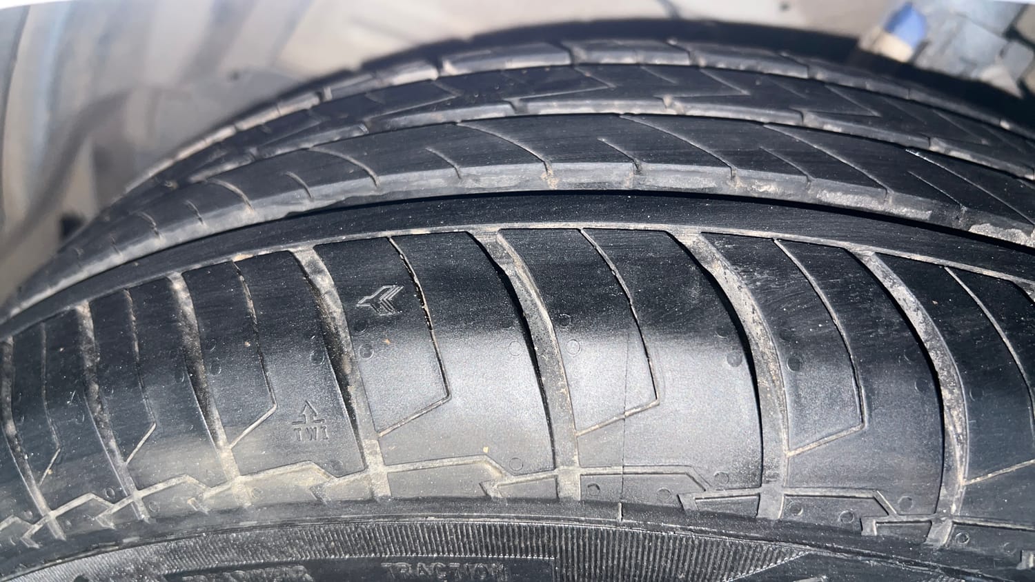 Used 2023 Maruti Suzuki Ciaz Sigma 1.5 Petrol Manual tyres LEFT FRONT TYRE TREAD VIEW