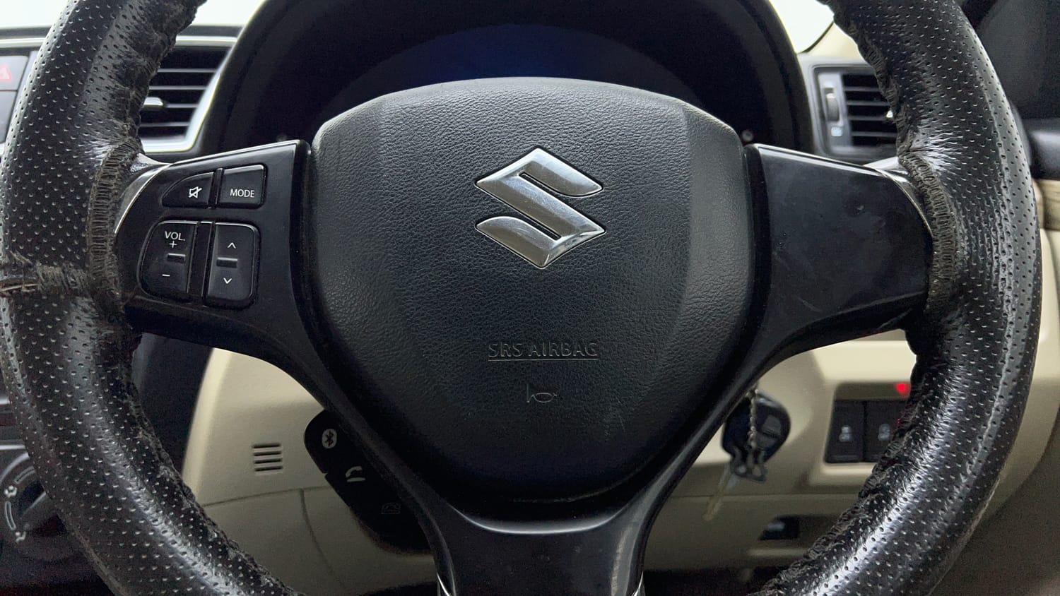 Used 2023 Maruti Suzuki Ciaz Sigma 1.5 Petrol Manual top_features Airbags