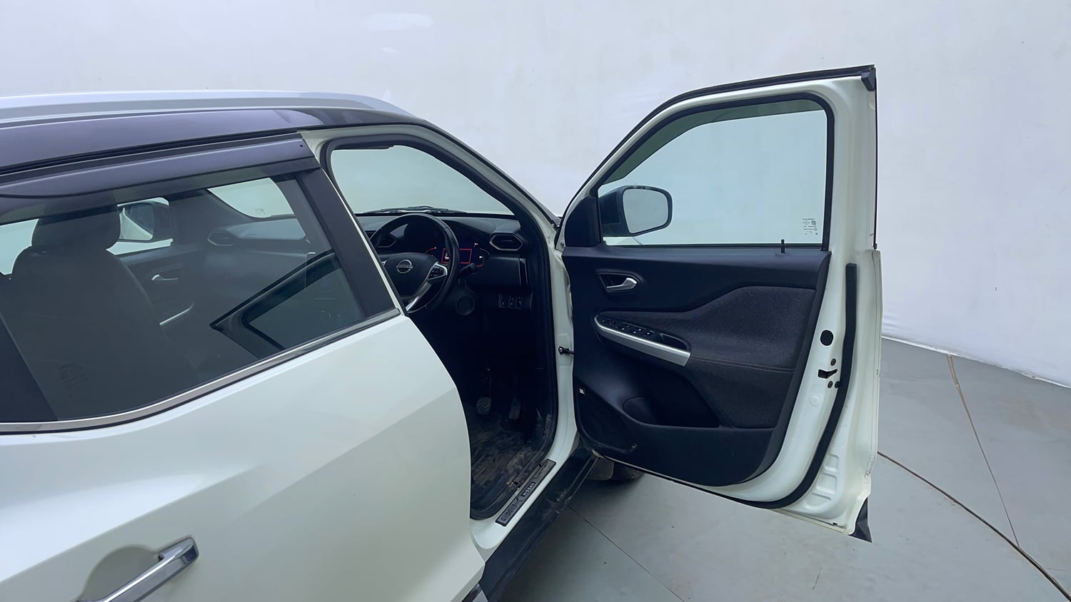 Used 2022 Nissan Magnite XV Premium Turbo CVT Dual Tone Petrol Automatic interior RIGHT FRONT DOOR OPEN VIEW