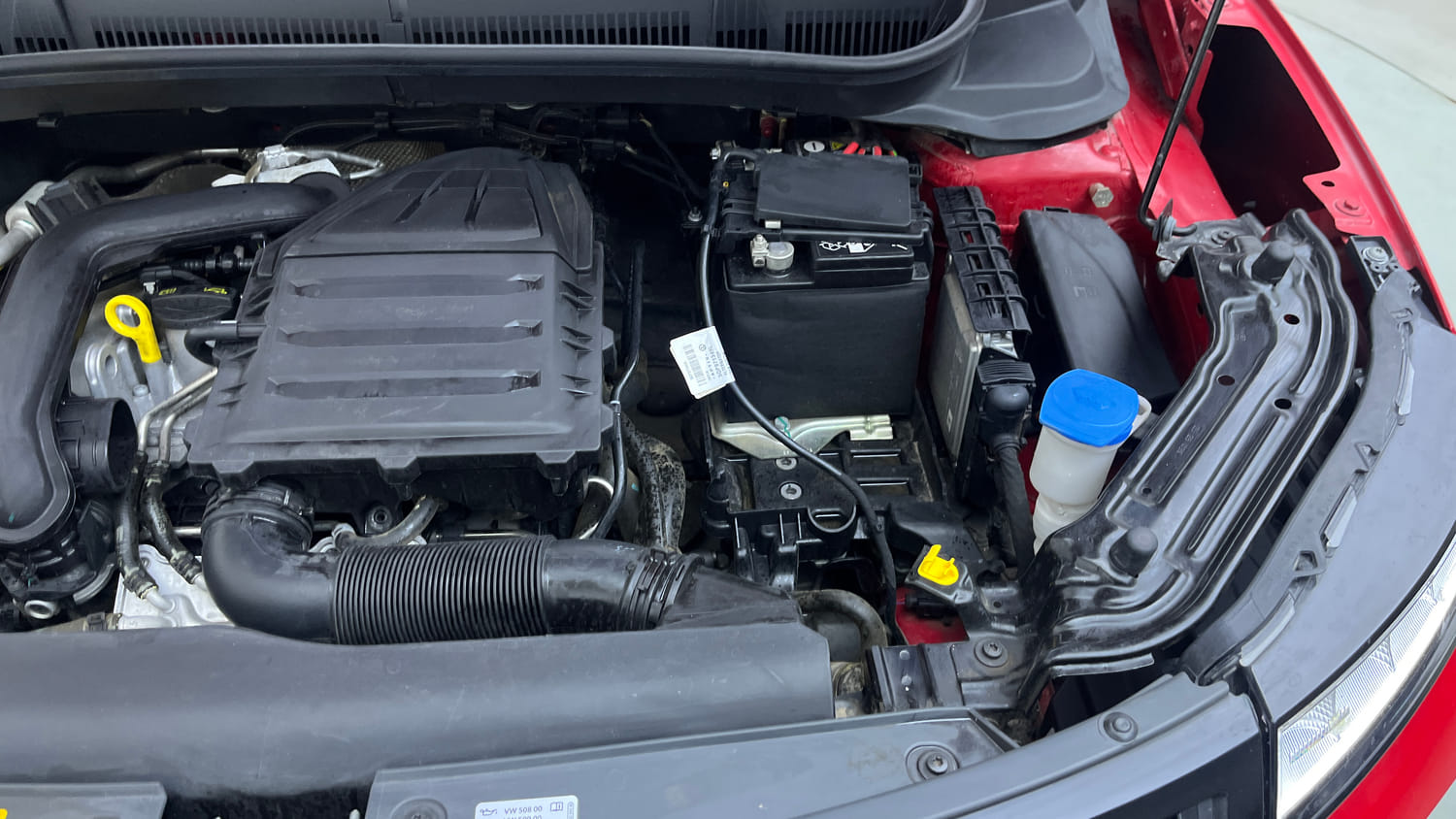 Used 2025 Skoda Kylaq Signature Petrol Manual engine ENGINE LEFT SIDE VIEW