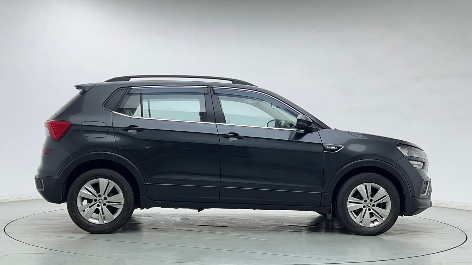 2022 Skoda Kushaq Active 1.0 TSI MT-5