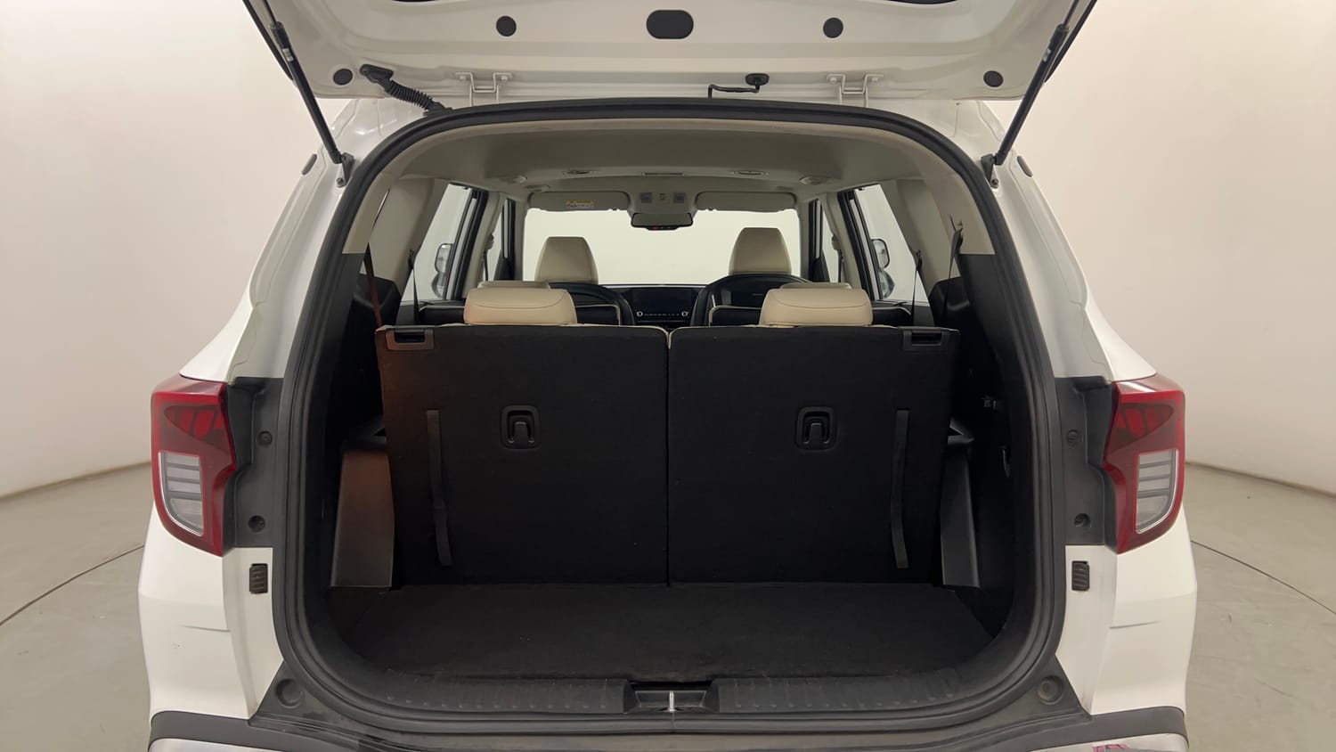 Used 2023 Kia Carens Luxury Plus 1.5 Diesel AT 7 STR Diesel Automatic interior DICKY INSIDE VIEW