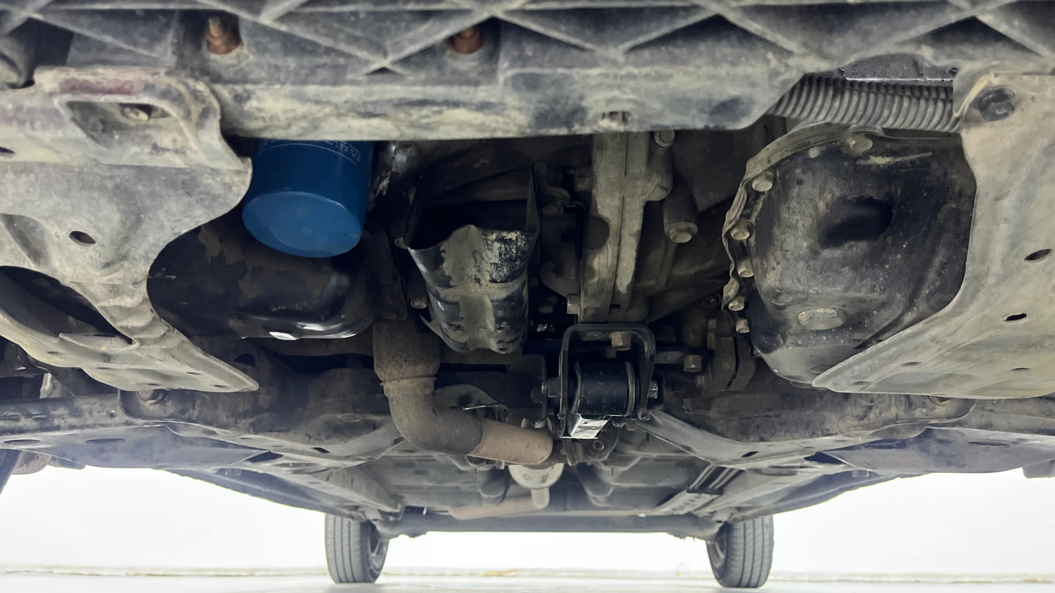 Used 2012 Hyundai i10 Sportz 1.2 AT Kappa2 Petrol Automatic extra FRONT LEFT UNDERBODY VIEW