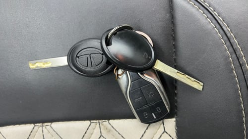 Used 2023 Tata Punch Pure MT Petrol Manual extra CAR KEY VIEW