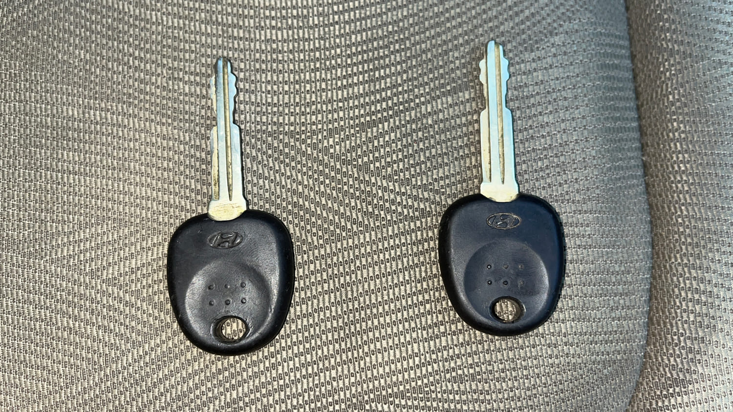 Used 2012 Hyundai i10 Sportz 1.2 AT Kappa2 Petrol Automatic extra CAR KEY VIEW