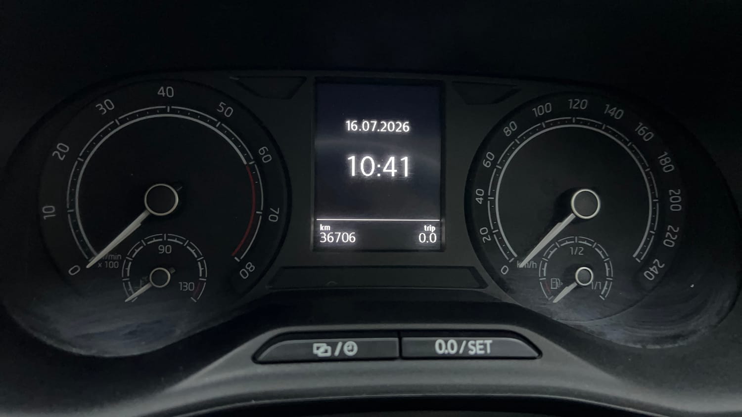 2022 Skoda Slavia Ambition 1.0L TSI AT-15