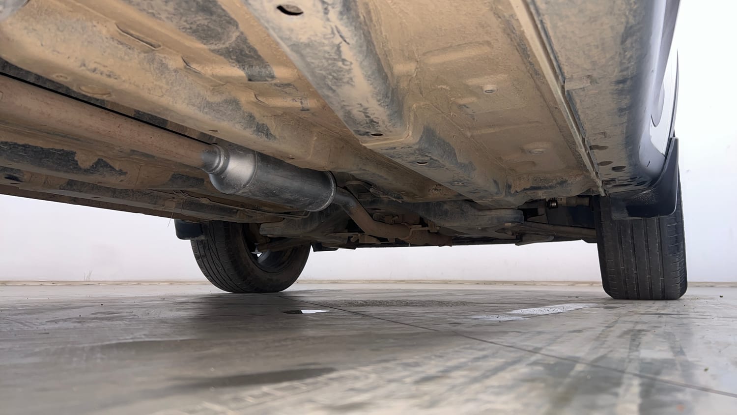 Used 2019 Tata Nexon XZ Plus Dual Tone Petrol Manual extra REAR RIGHT UNDERBODY VIEW