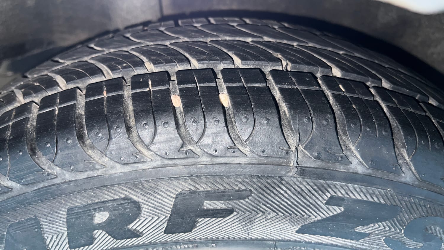Used 2015 Honda Amaze 1.2 VX i-VTEC Petrol Manual tyres RIGHT REAR TYRE TREAD VIEW