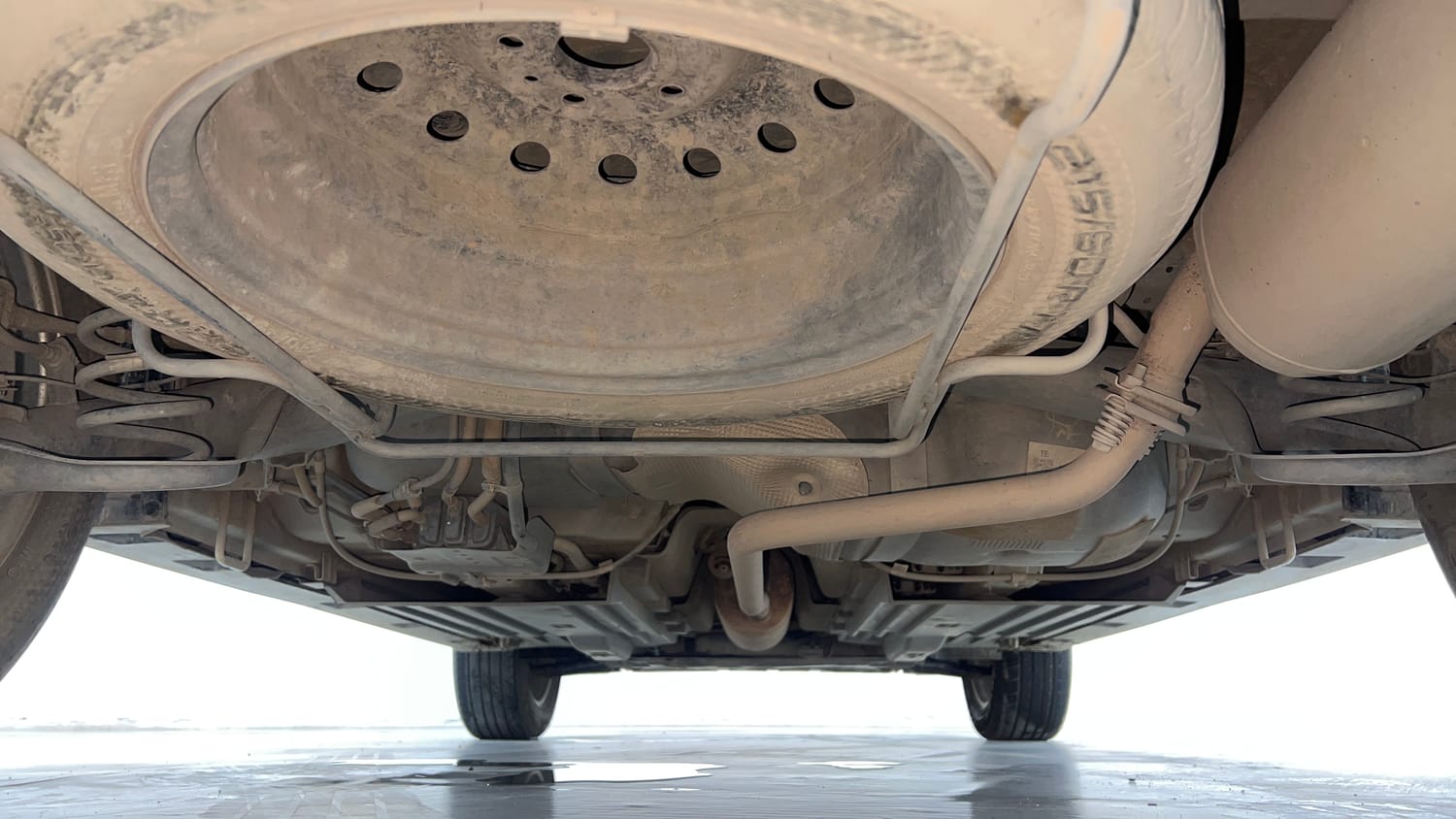 Used 2023 Toyota Urban Cruiser Hyryder V Hybrid Hybrid Automatic extra REAR UNDERBODY VIEW (TAKEN FROM REAR)