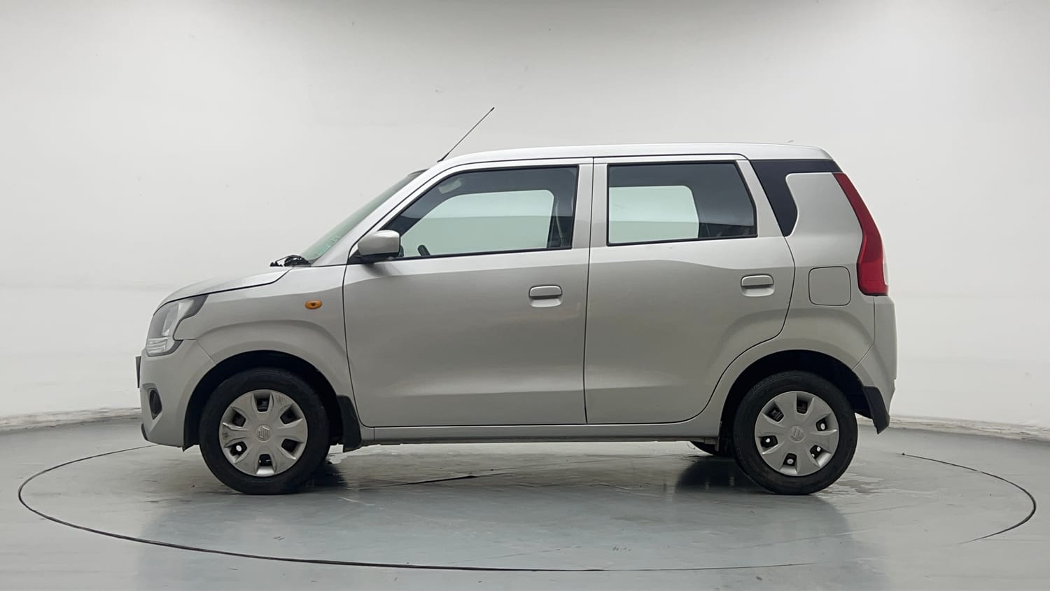 Used 2019 Maruti Suzuki Wagon R VXi 1.0 Petrol Manual exterior LEFT SIDE VIEW