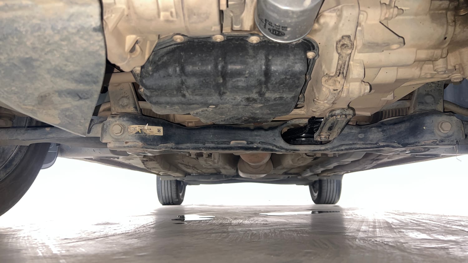 Used 2022 Skoda Slavia Style 1.0L TSI MT Petrol Manual extra FRONT LEFT UNDERBODY VIEW