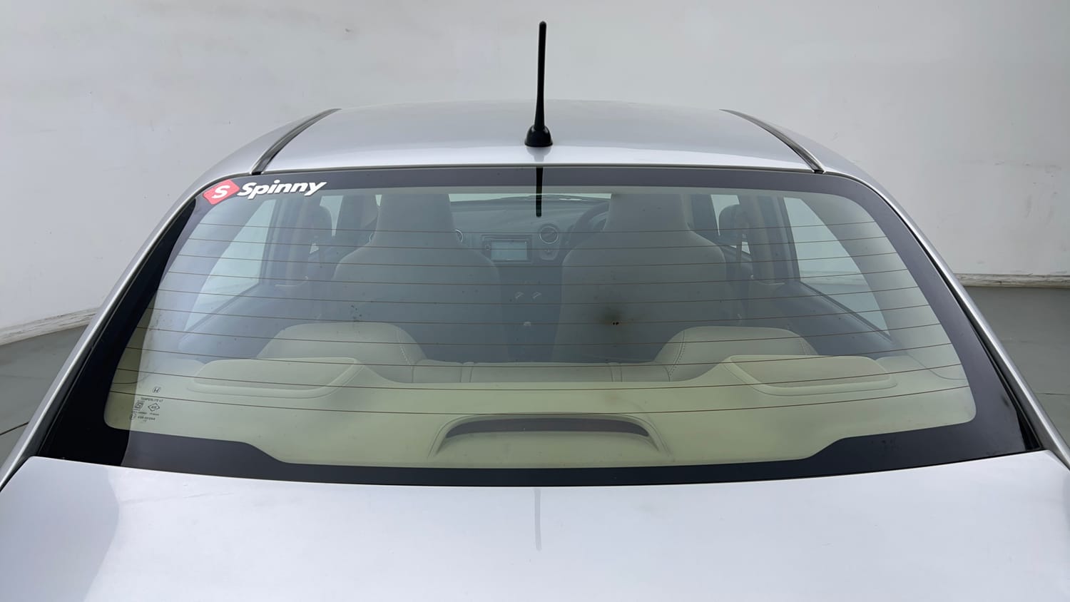 Used 2015 Honda Amaze 1.2 VX i-VTEC Petrol Manual exterior BACK WINDSHIELD VIEW