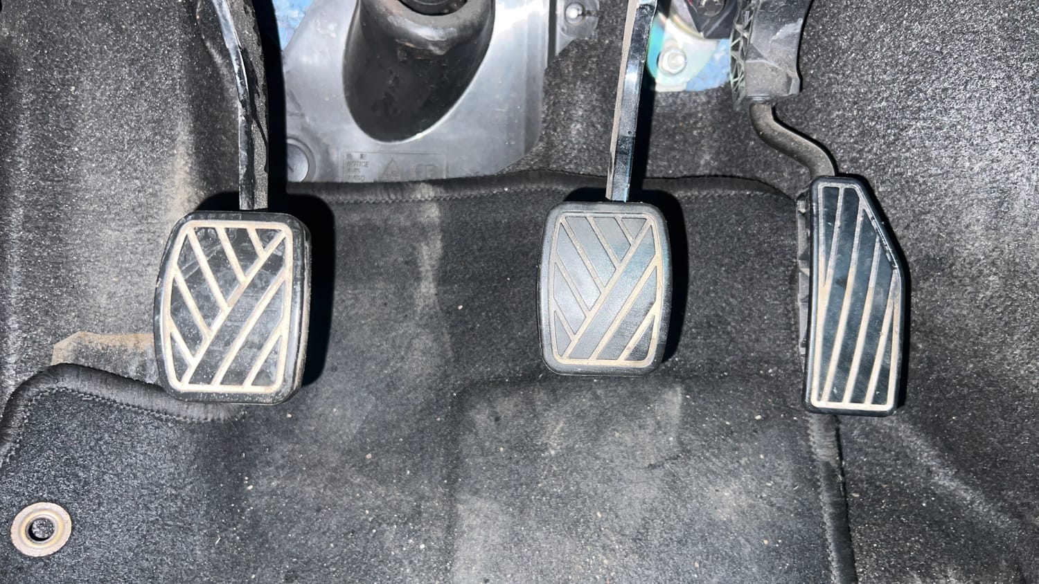 Used 2019 Maruti Suzuki Wagon R VXi 1.0 Petrol Manual interior PEDALS VIEW