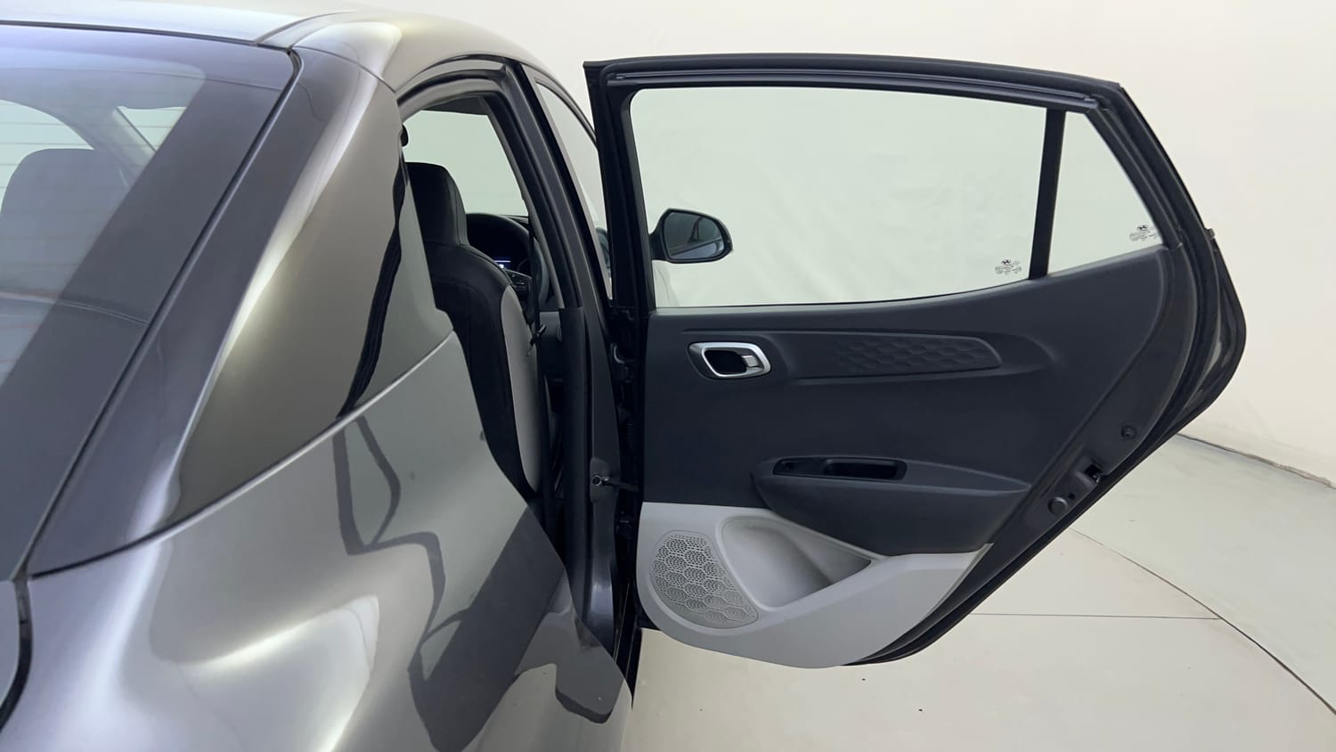 Used 2023 Hyundai Aura SX 1.2 CNG Cng Manual interior RIGHT REAR DOOR OPEN VIEW