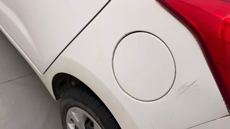 Used 2016 Hyundai Grand i10 Magna AT 1.2 Kappa VTVT Petrol Automatic dents MINOR SCRATCH