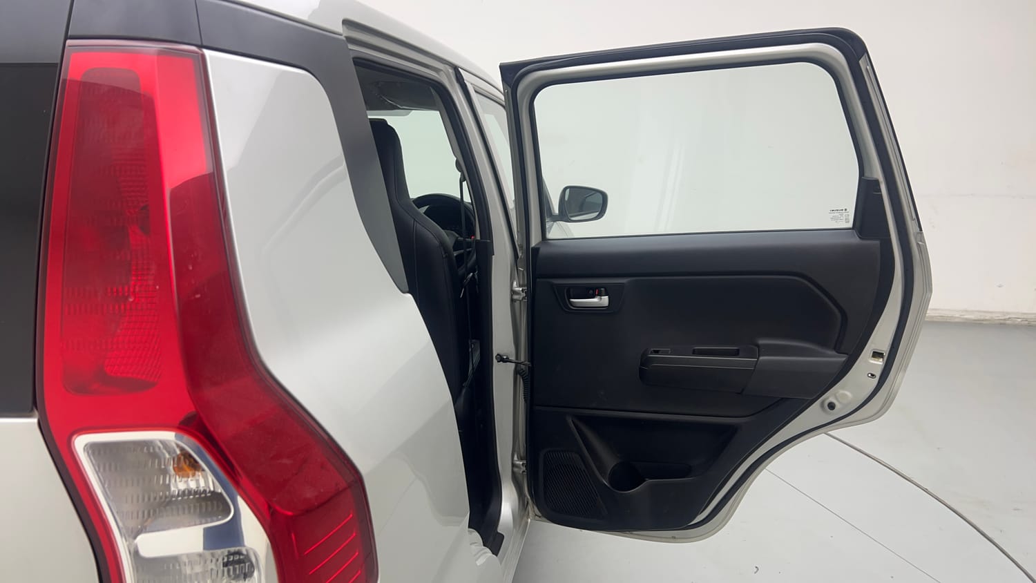 Used 2019 Maruti Suzuki Wagon R VXi 1.0 Petrol Manual interior RIGHT REAR DOOR OPEN VIEW