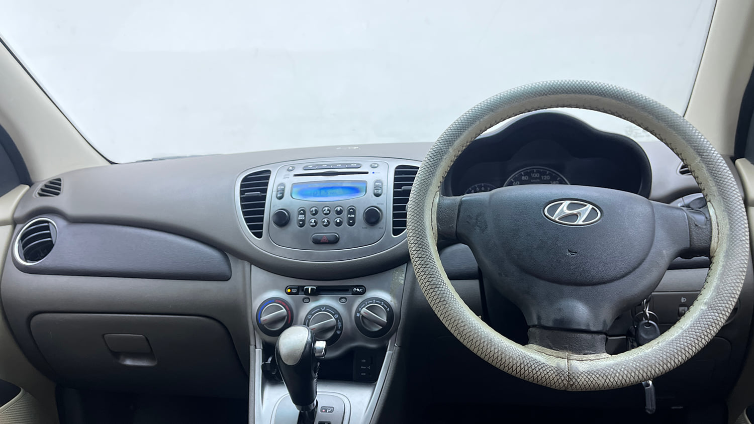 Used 2012 Hyundai i10 Sportz 1.2 AT Kappa2 Petrol Automatic interior DASHBOARD VIEW