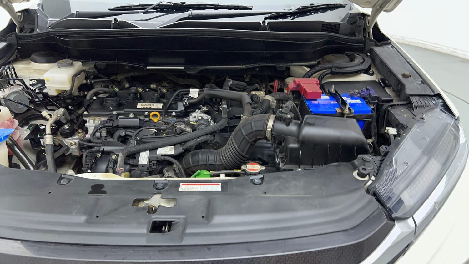 Used 2023 Toyota Urban Cruiser Hyryder V Hybrid Hybrid Automatic engine ENGINE LEFT SIDE VIEW