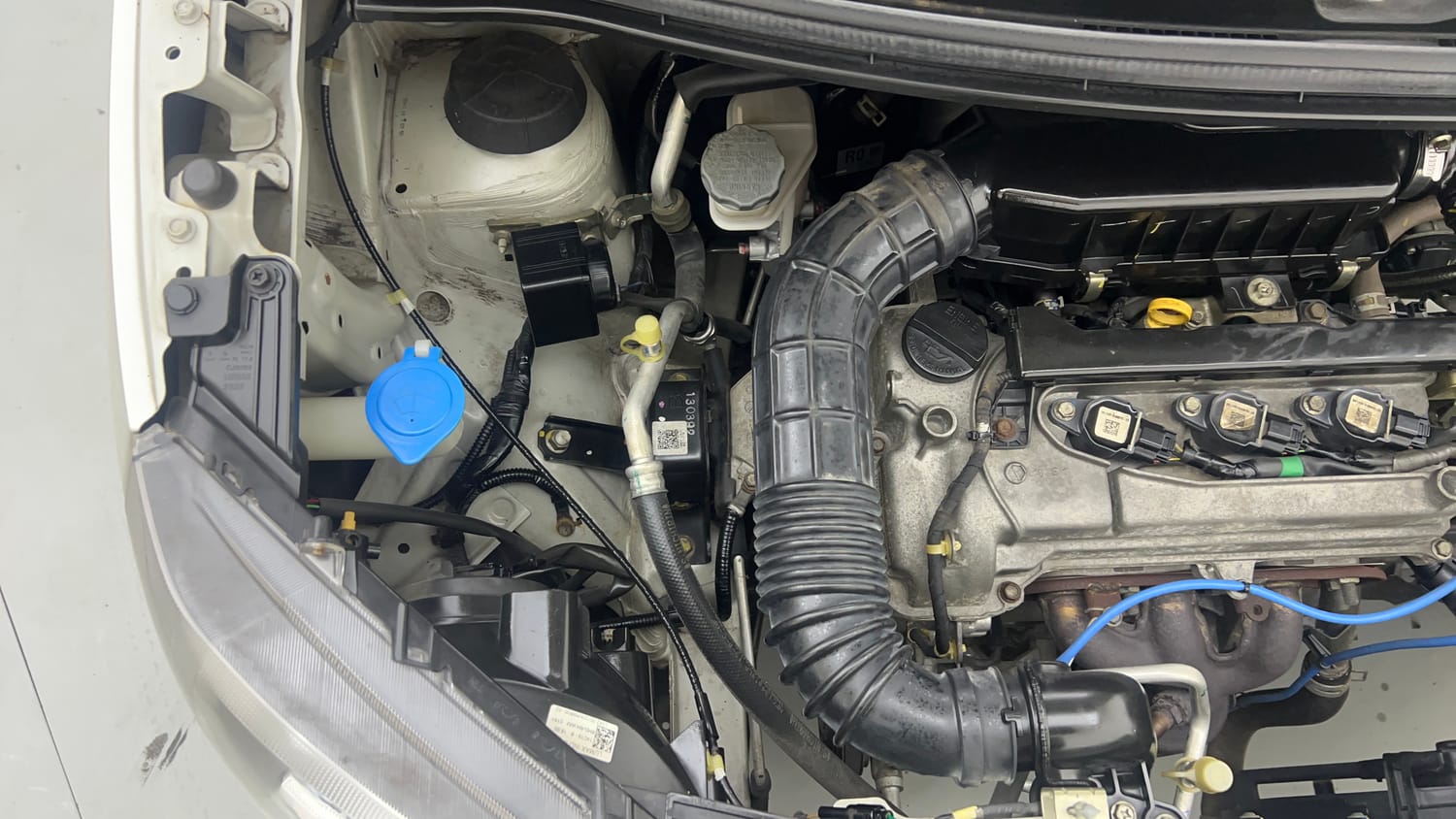Used 2019 Maruti Suzuki Wagon R VXi 1.0 Petrol Manual engine ENGINE RIGHT SIDE VIEW