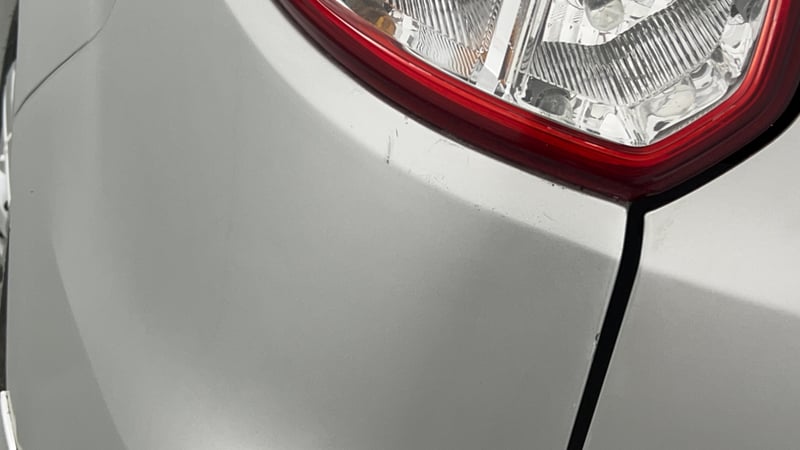 Used 2015 Maruti Suzuki Ertiga Vxi Petrol Manual dents MINOR SCRATCH